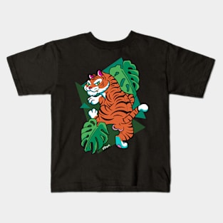 sneaky tiger in the jungle Kids T-Shirt